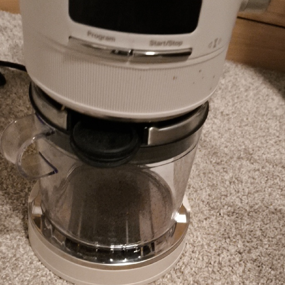 KitchenAid Coffee Grinder in Cream and Silver - Picture 4 of 7